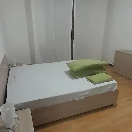 Udine Charme 5-6 Posti Letto דירה